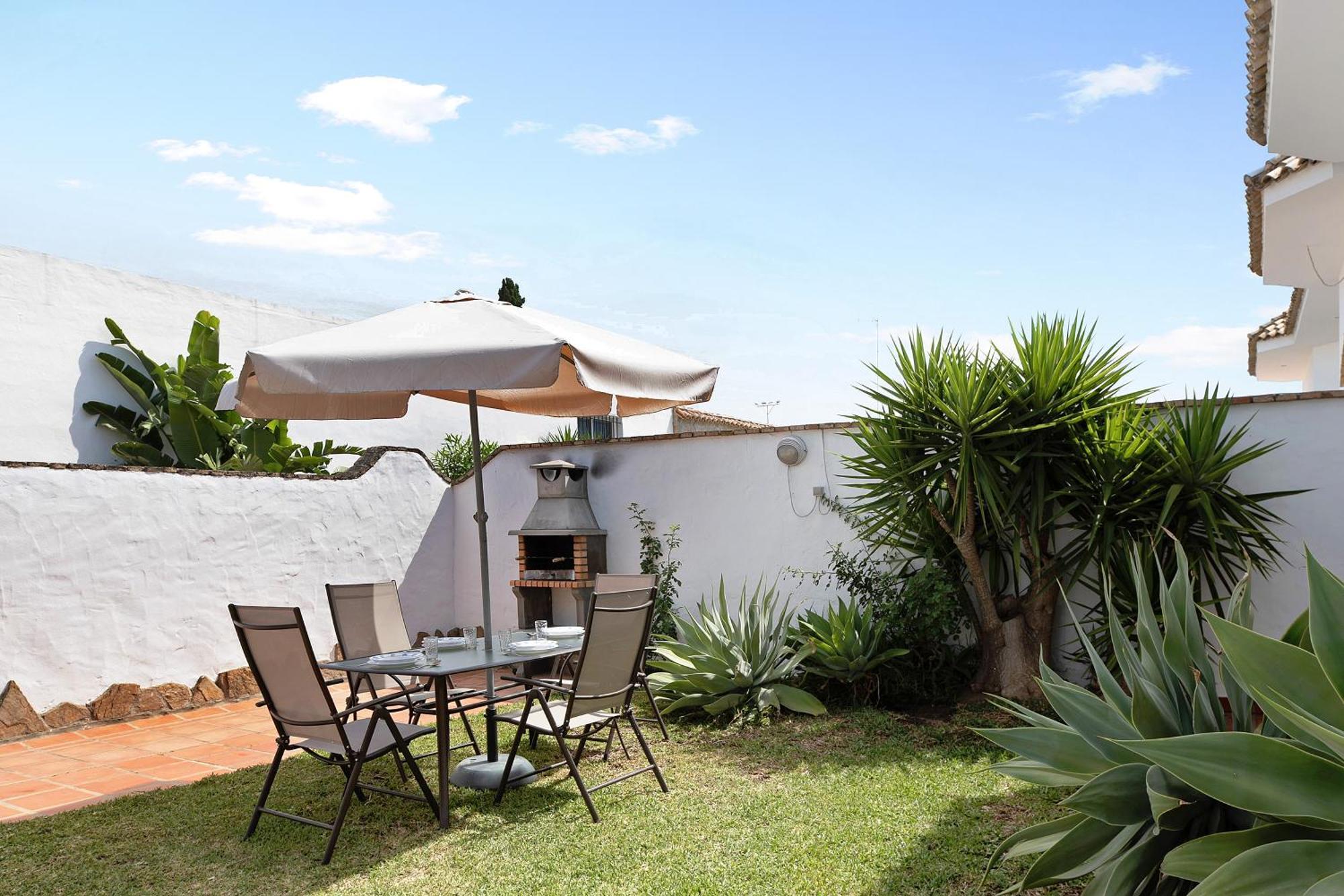Chalet Fuente3 Piscina Comun Famila Holiday home